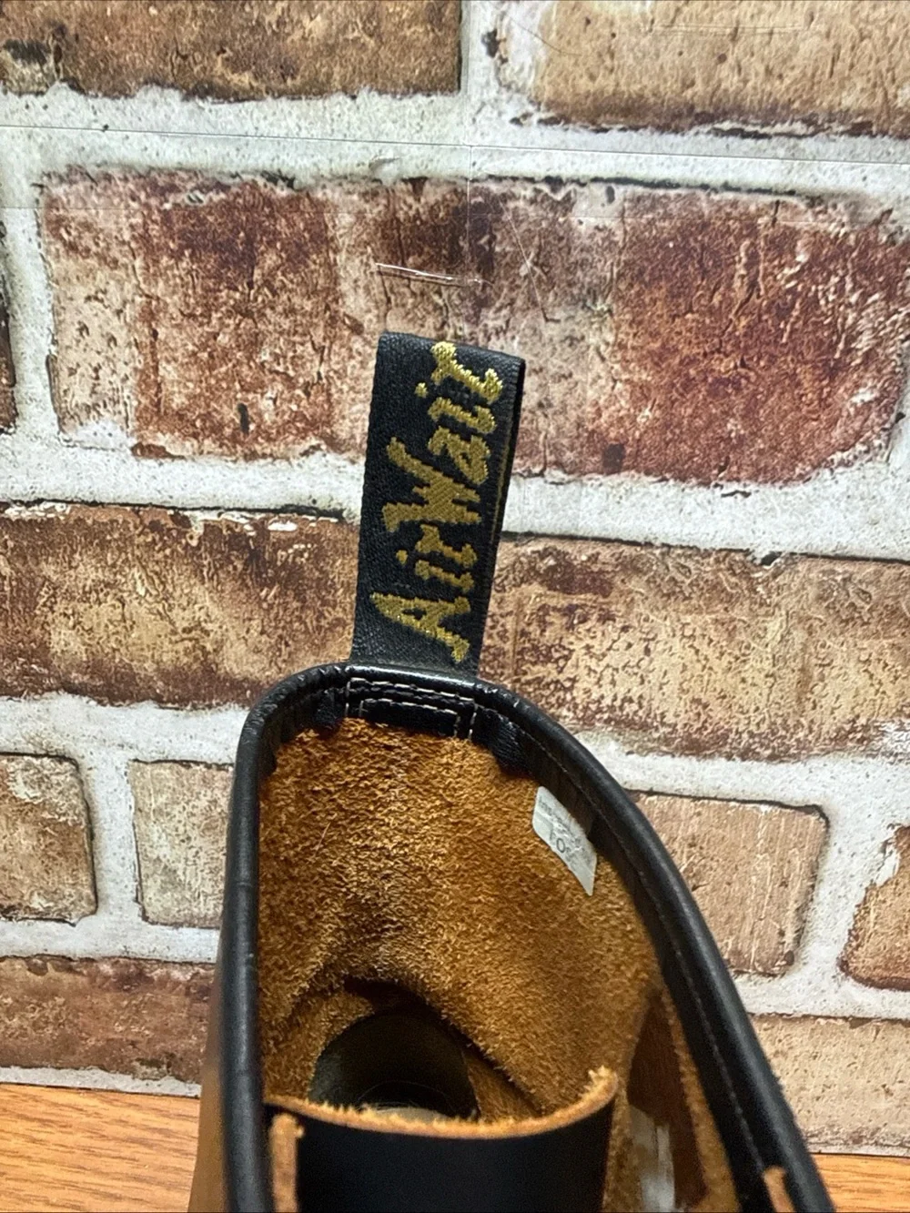 dr martens made in england Cap Toe 8- eye Boots Men’s Sz 11 (10UK)